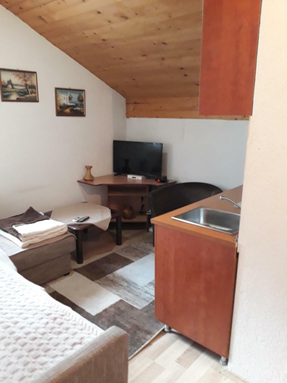 מוורובו Apartment Suzana מראה חיצוני תמונה